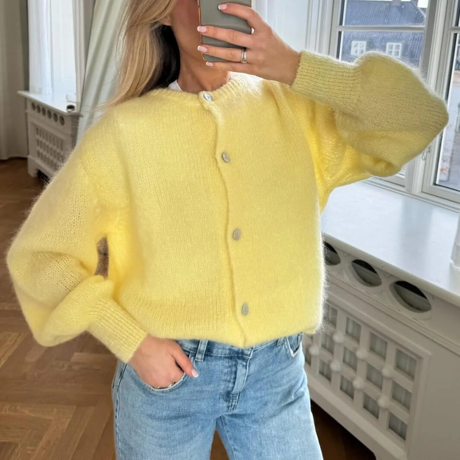 Women Y2k Button up Sweater Casual Lightweight Solid Color Knit Cardigan Cute Long Sleeve Crop Cardigan Fall Knitwear